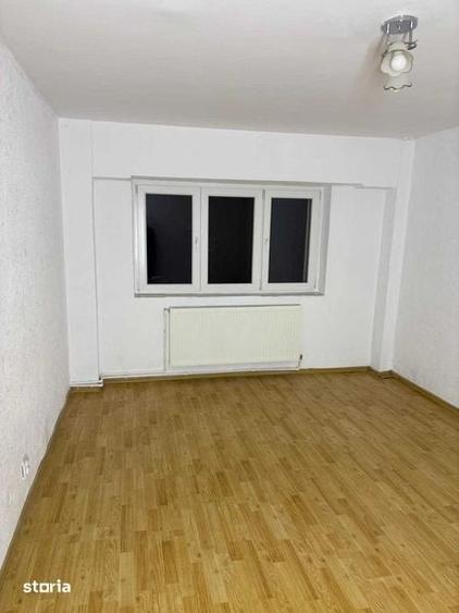 Apartament cu 3 camere în Obcini