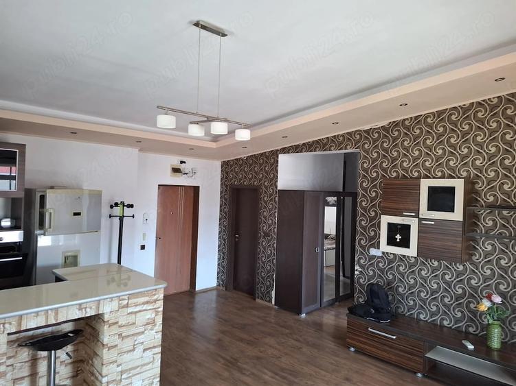 Apartament cu 3 camere nedecomandat în UTA