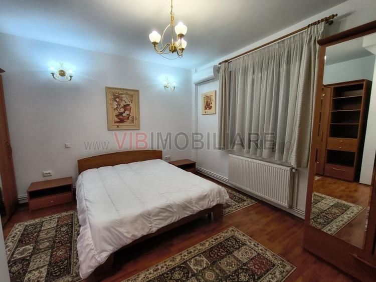 Apartament cu 3 camere semidecomandat, mobilat în Dorobanți