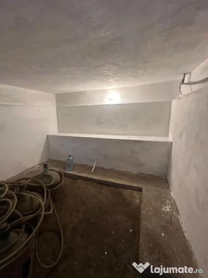 Casă cu 4 camere cu Teren 1105 Mp în Strejnicu