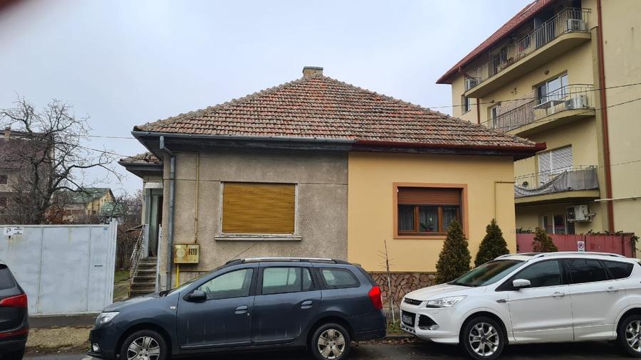 Casă individuală cu 3 camere cu Teren 821 Mp în Spitalul Județean