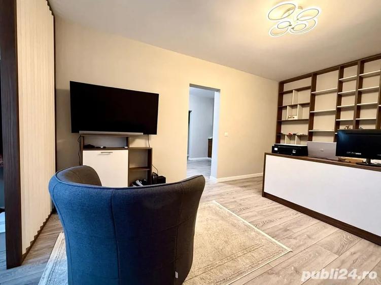 Apartament cu 3 camere decomandat în Central