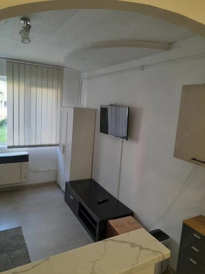 Garsonieră semidecomandată în Dârste