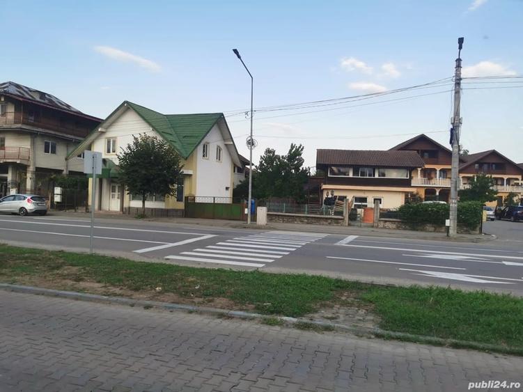 Casă cu 4 camere cu Teren 2200 Mp în Central