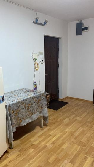 Apartament cu 2 camere nedecomandat, mobilat în Micro 5