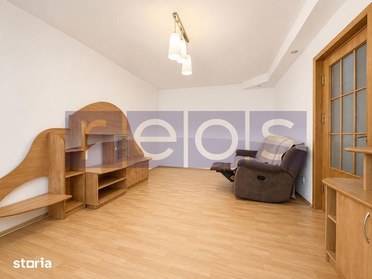 Apartament cu 2 camere decomandat în Tei