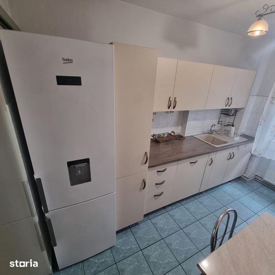 Apartament cu 3 camere decomandat în Mărăști
