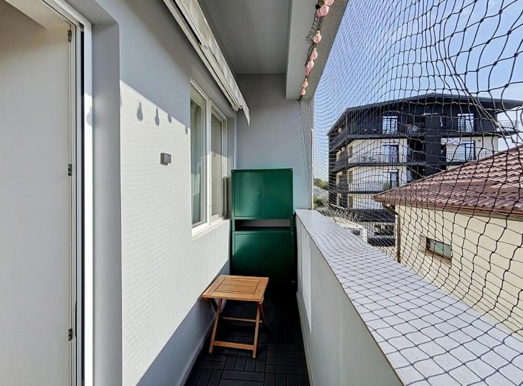 Apartament cu 3 camere semidecomandat în Gorjului