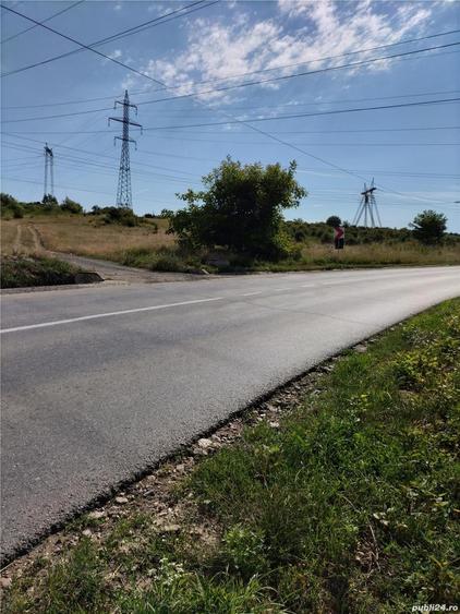 Teren de 4200 mp, în Nord