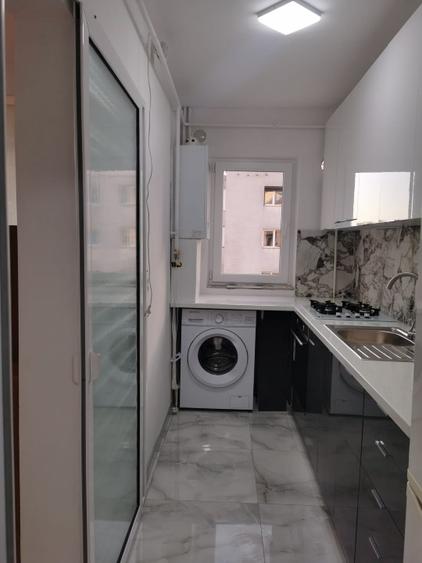 Apartament cu 2 camere semidecomandat în Mircea cel Bătrân