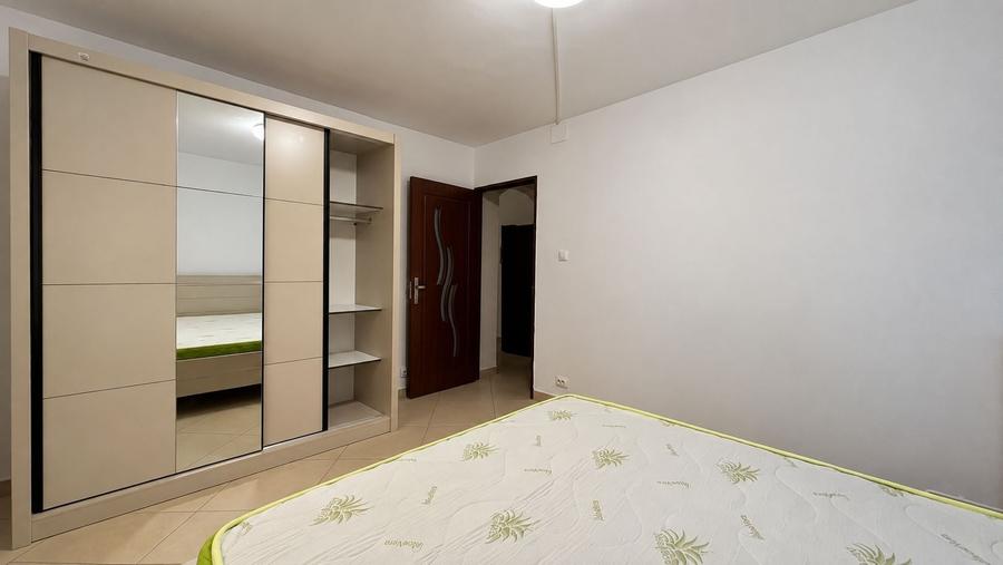 Apartament cu 2 camere decomandat, mobilat în Steaua