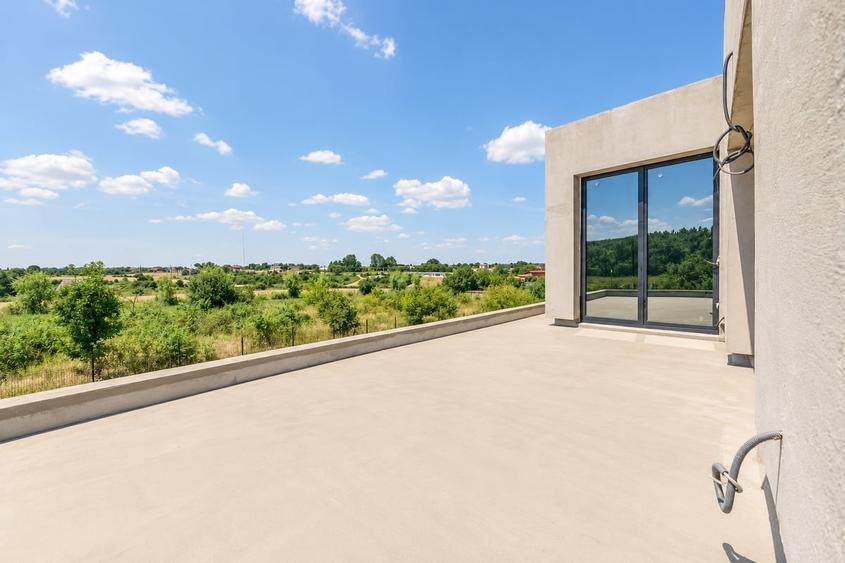 Casă cu 5 camere cu Teren 1200 Mp în Snagov