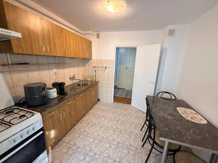 Apartament cu 2 camere decomandat în Soarelui