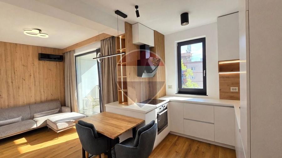 Apartament cu 2 camere decomandat, mobilat în Răcădău