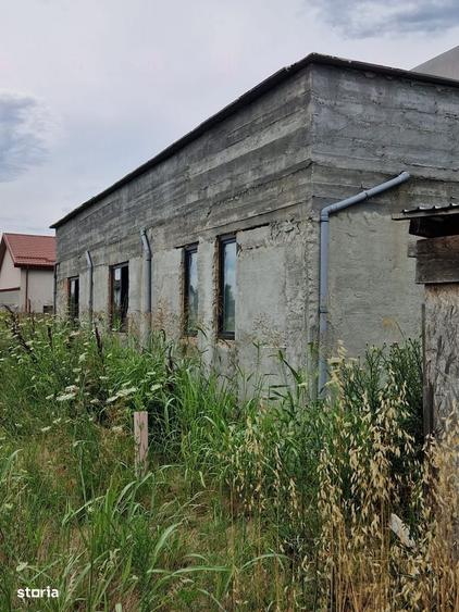 Casă cu 4 camere în Central