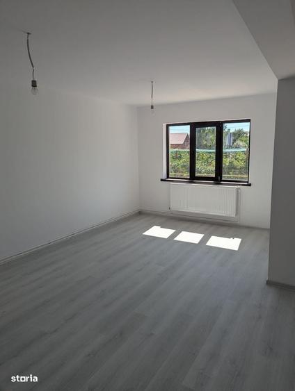 Casă cu 4 camere cu Teren 352 Mp în Valu lui Traian