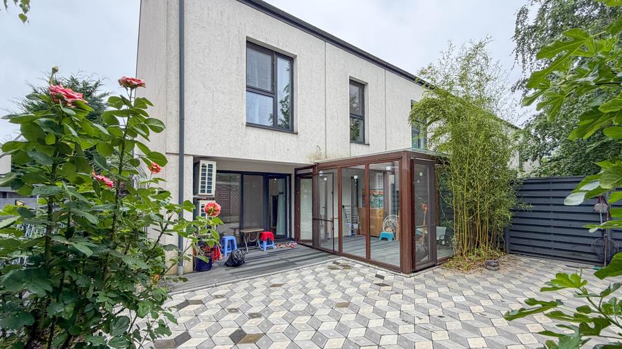 Duplex cu 5 camere cu Canalizare în Pipera