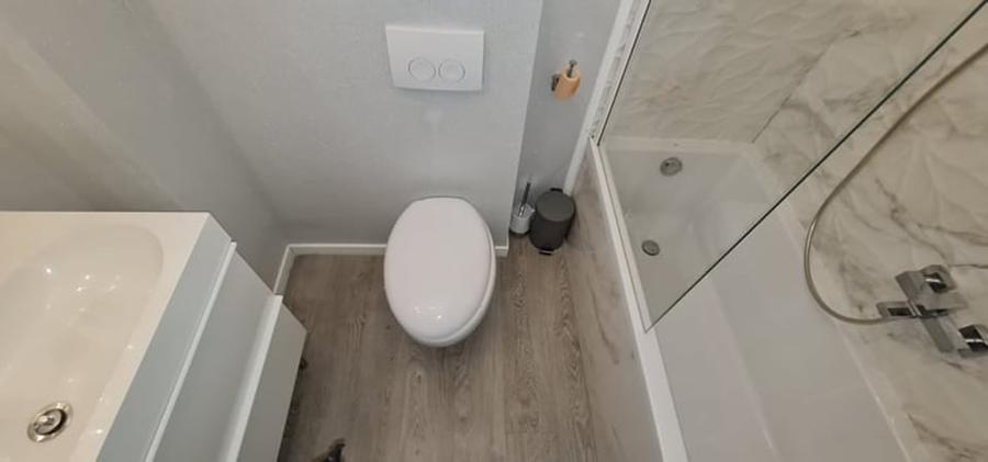 Apartament cu 3 camere nedecomandat în Central