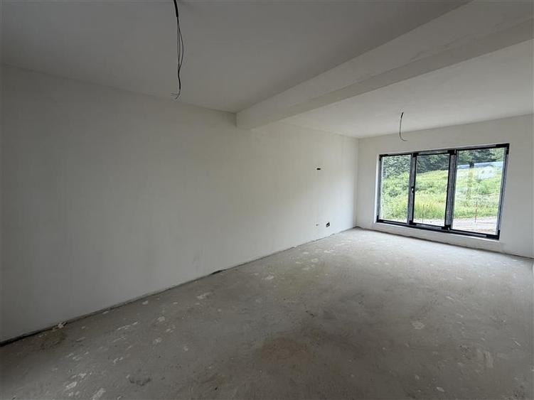 Casă individuală cu 4 camere cu Teren 400 Mp în Bârnova