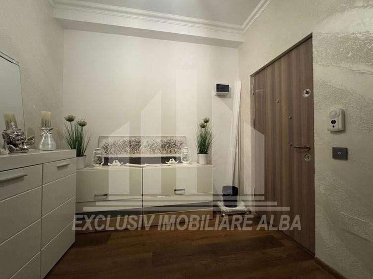 Apartament cu 3 camere semidecomandat, mobilat în Maier