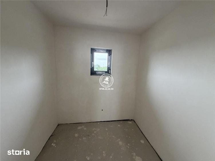 Casă cu 4 camere cu Teren 400 Mp în Bârnova