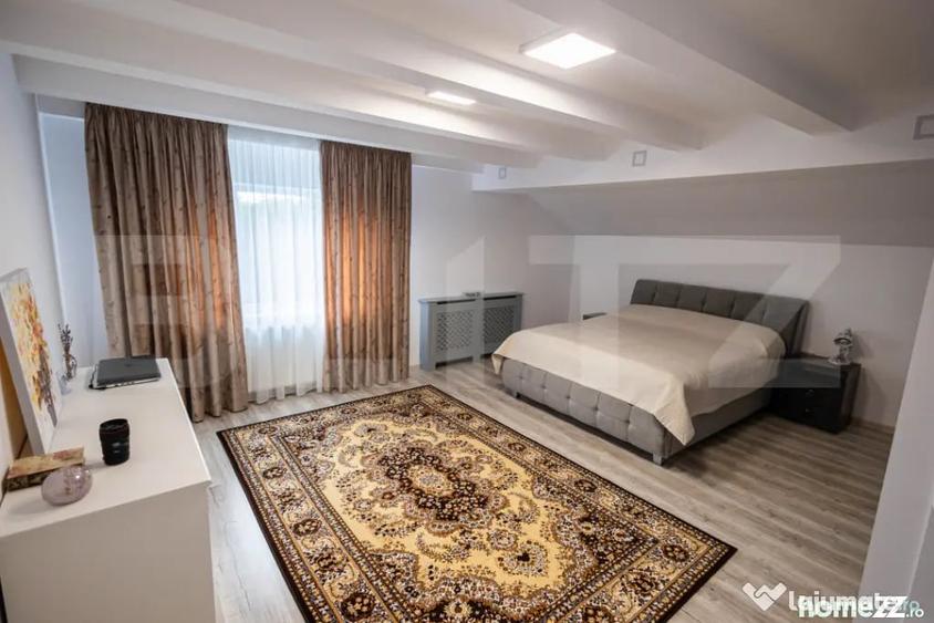 Casă cu 5 camere cu Teren 1000 Mp în Bucium