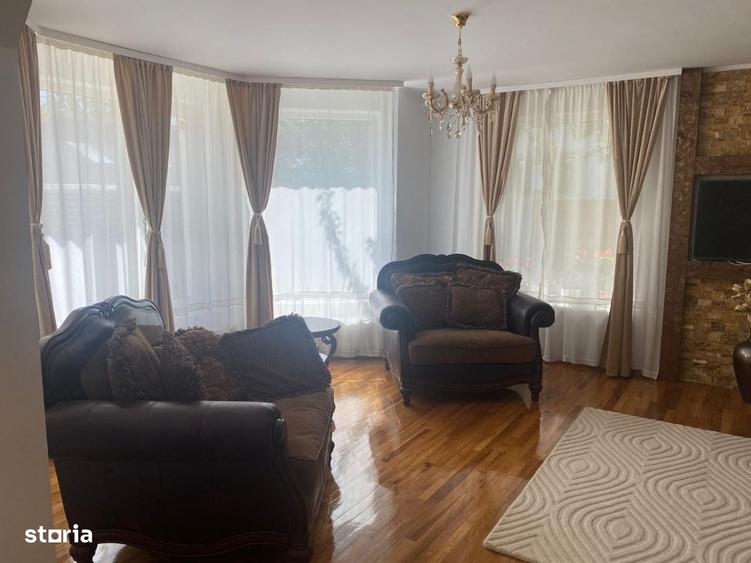 Casă cu 4 camere în Câmpului