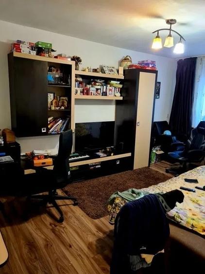 2 camere decomandat 60mp zona nicolina prima statie lidl - 1