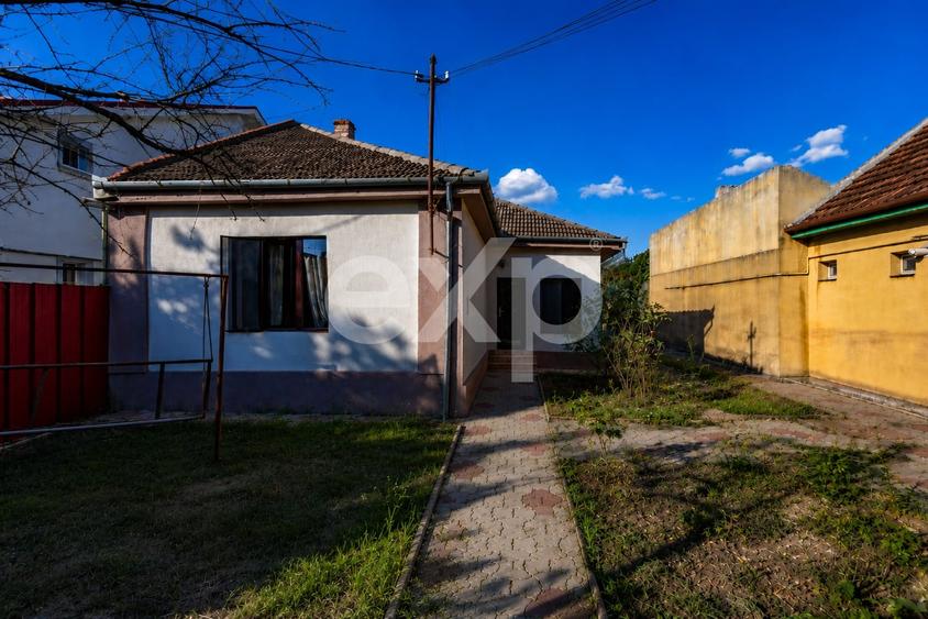 Casă individuală cu 4 camere cu Canalizare în Freidorf