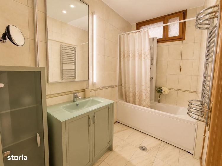 Apartament cu 3 camere decomandat în Ultracentral