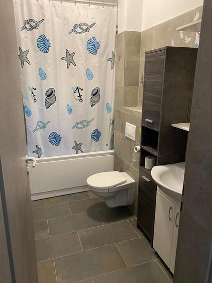 Apartament cu 2 camere decomandat, mobilat în Girocului