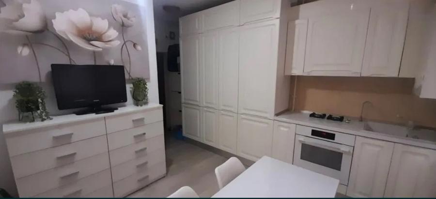 Apartament cu 2 camere decomandat în Drumul Taberei