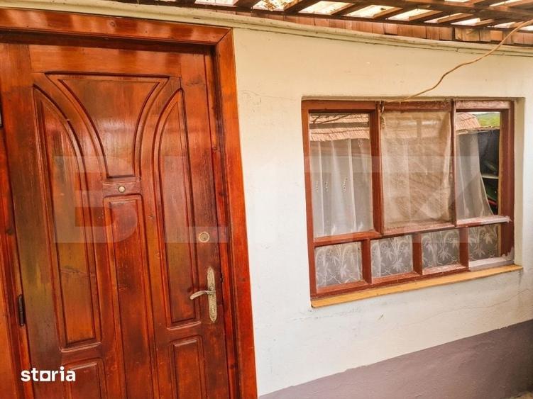 Casă cu 2 camere cu Teren 8290 Mp în Central