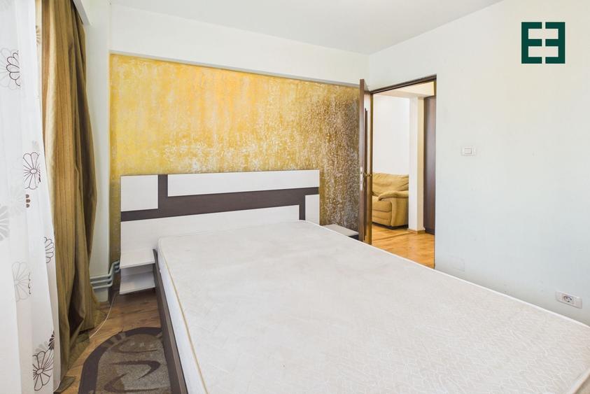 Apartament cu 4 camere semidecomandat, mobilat în Micălaca