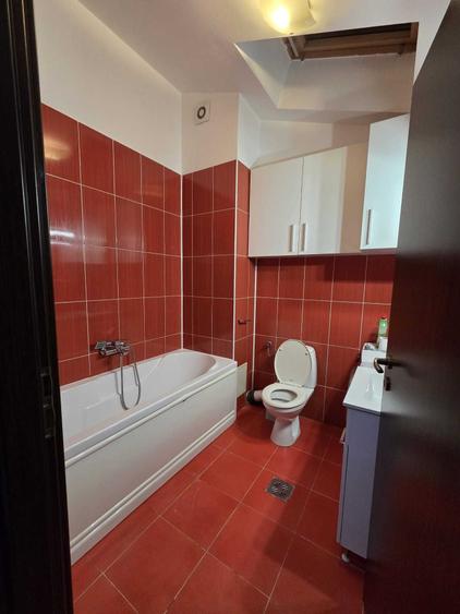 Apartament cu 2 camere semidecomandat în Florești