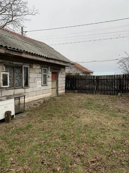 Casă cu 4 camere cu Teren 1941 Mp în Drăgoești