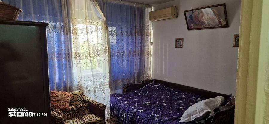 Apartament cu 2 camere decomandat în Km 4