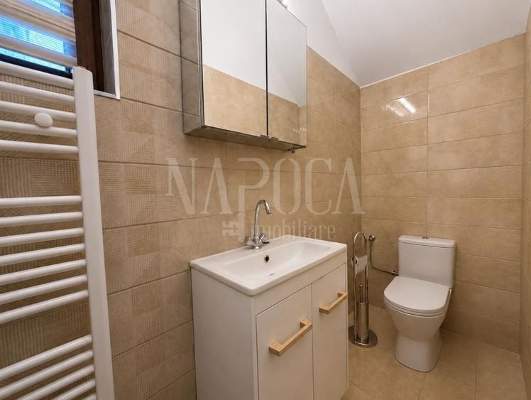 Casă individuală cu 5 camere cu Canalizare în Iris