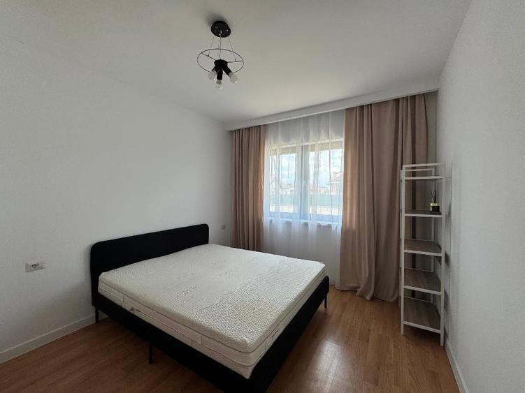Casă individuală cu 5 camere cu Teren 590 Mp în Corbeanca