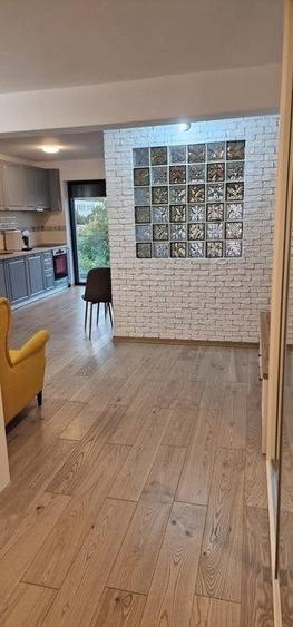Apartament cu 2 camere semidecomandat în Iris