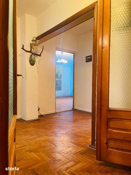 Apartament cu 3 camere în Central