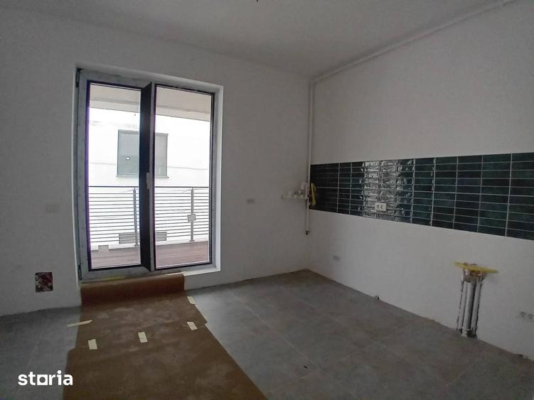 Apartament cu 4 camere decomandat în Herăstrău
