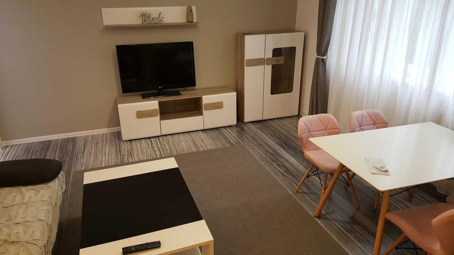 Apartament cu 2 camere semidecomandat în Exterior Vest