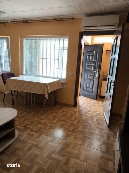 Casă cu 3 camere cu Canalizare în Faleza Nord