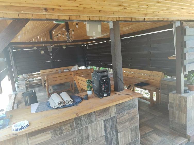 Casă cu 4 camere cu Teren 400 Mp în Palazu Mare