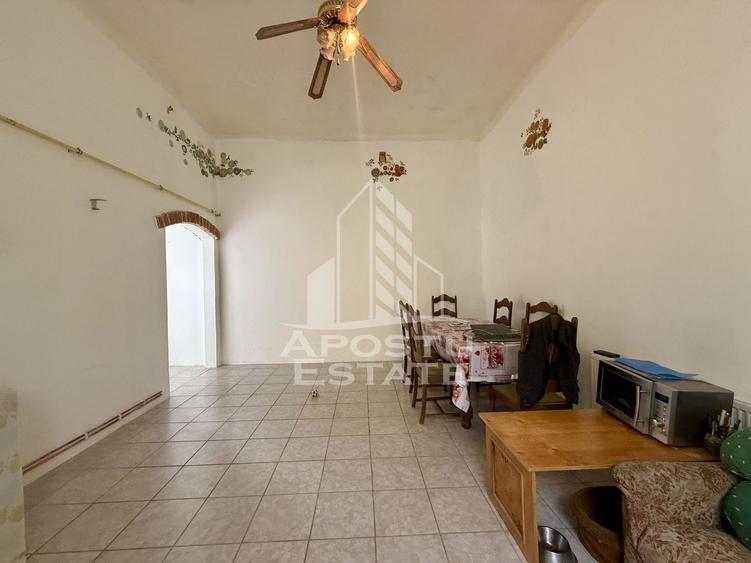 Apartament cu 3 camere decomandat, mobilat în Complex Studențesc
