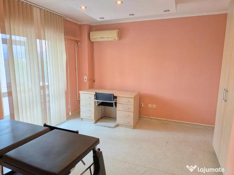 Apartament cu 2 camere decomandat în Ostroveni