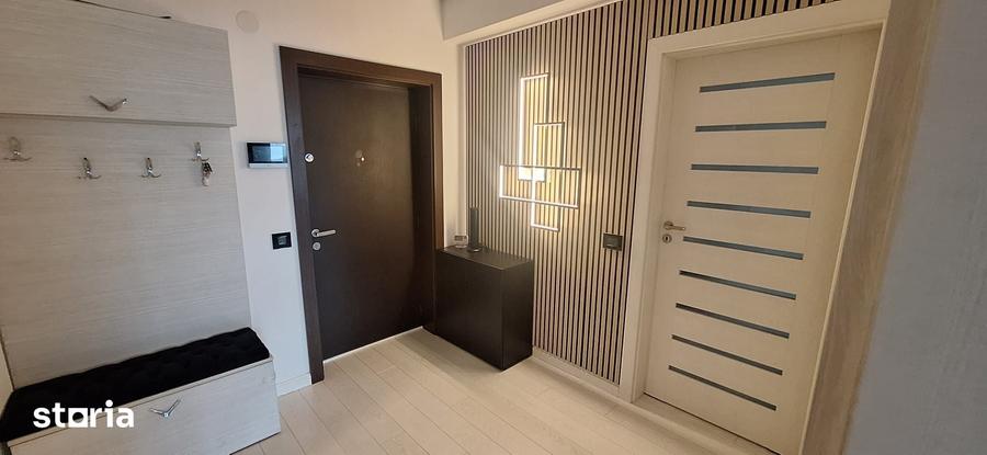 Apartament cu 3 camere în Piața Centrală