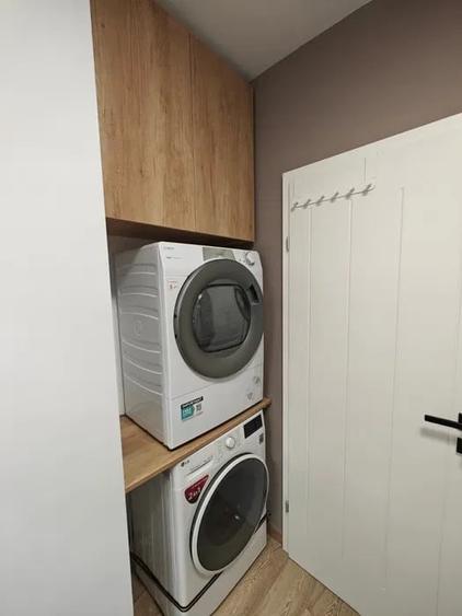 Apartament cu 2 camere semidecomandat, mobilat în Bună Ziua