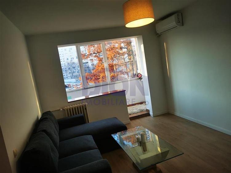 Apartament cu 2 camere semidecomandat în Crângași
